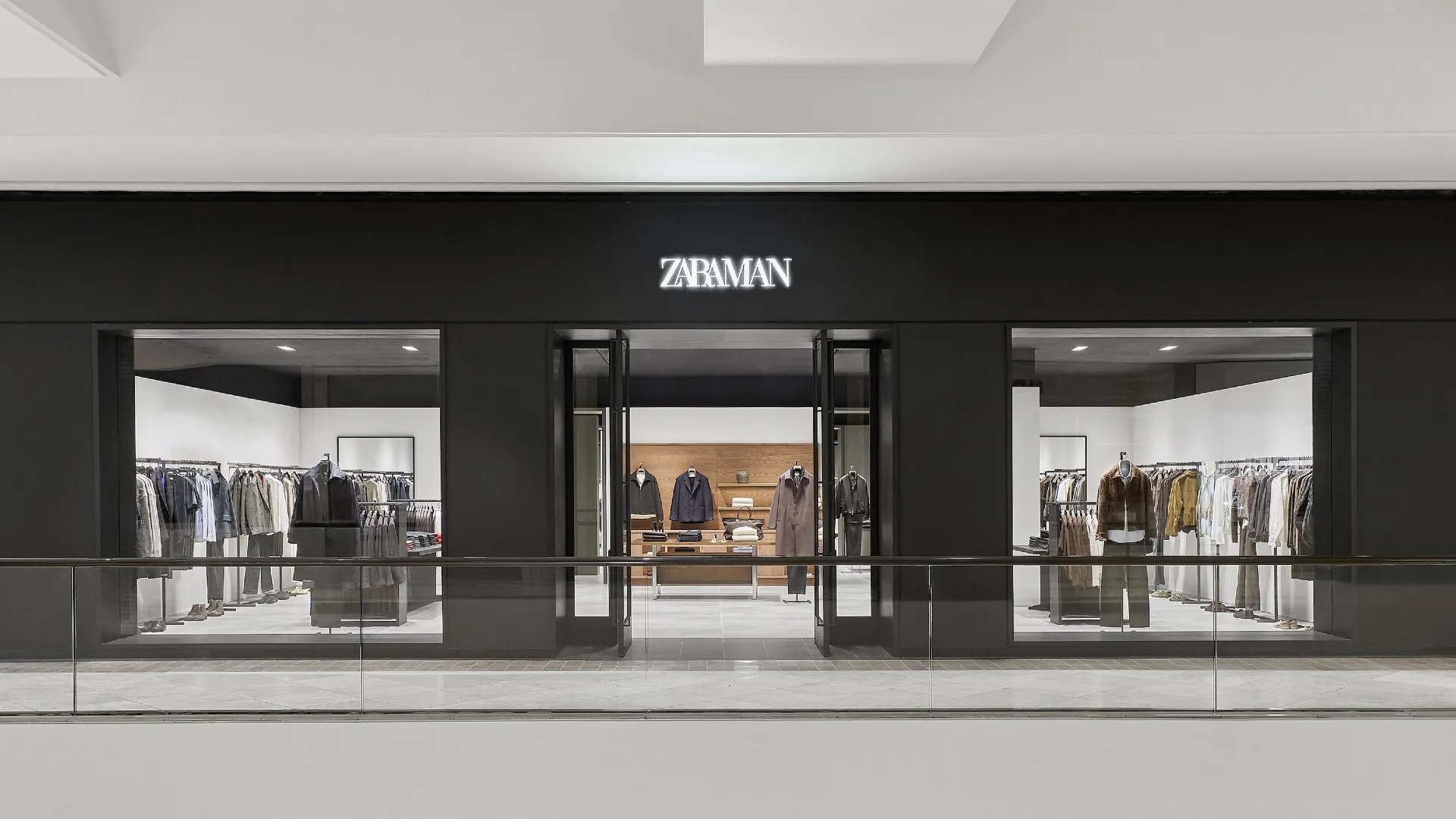 South Coast Plaza, Costa Mesa, CA